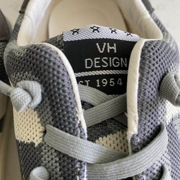 NWT Vintage Havana Fly Pattern Unique Sneakers - Picture 8 of 13